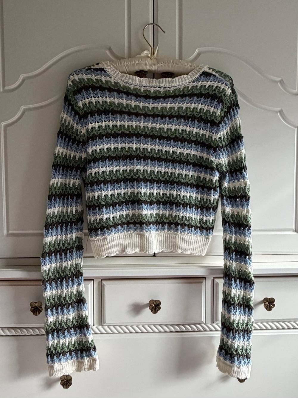RSQ - Striped Cropped V-Neck Sweater Cardigan - Picture 2 of 5